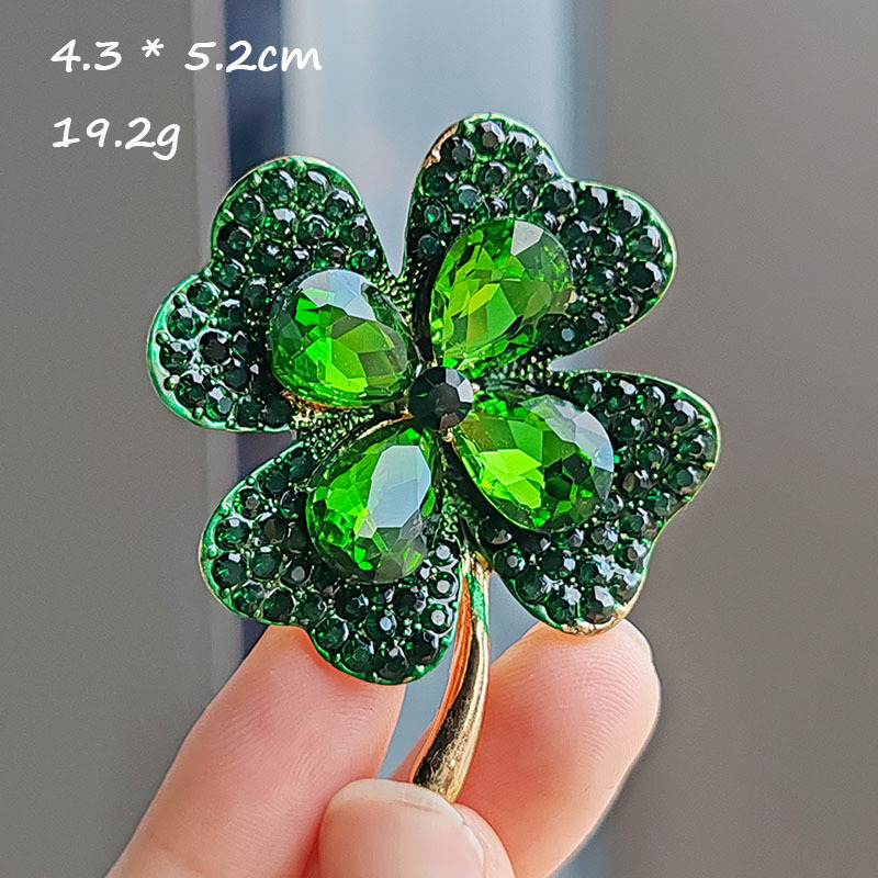 Red Clover Flower - Nuove spille minimaliste con strass a